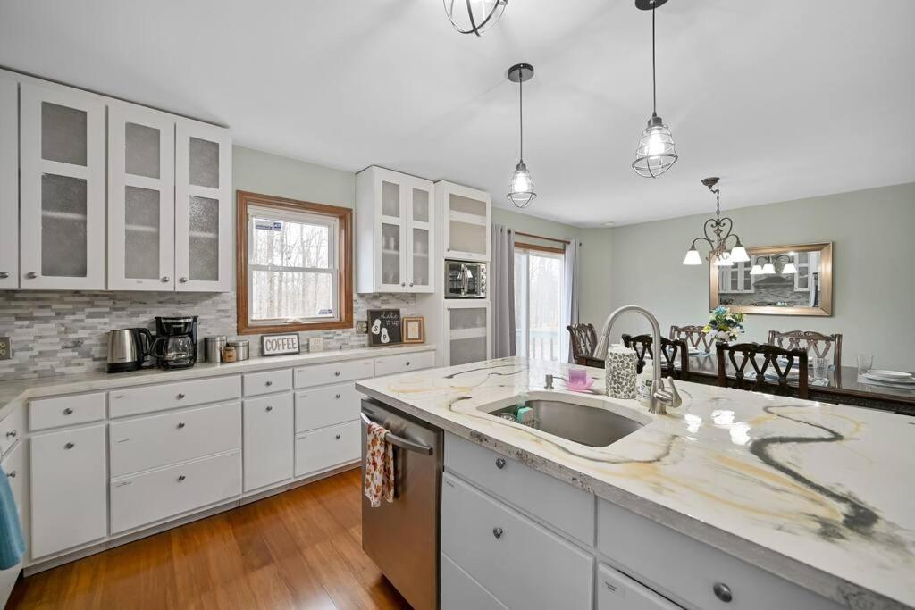 Villa Poconos Peaceful Retreat - Families & Large Groups Tobyhanna Esterno foto